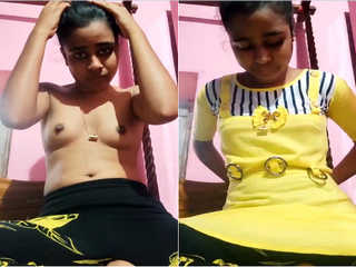 Sexy Indian Girl Play With Her Boobs