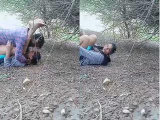 Desi village Randi Bhabhis OutDoor Fucking With Lover part 1