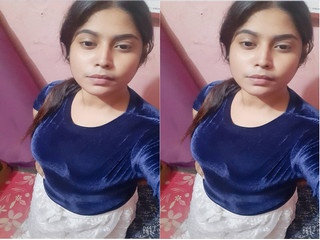 Cute Bangla Girl Shows her Boobs and Pussy