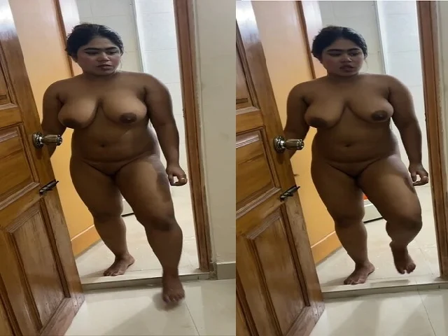 Hot Maal Naked Walking After Sex