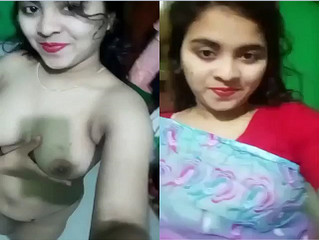 Sexy Desi Girl Shows her Boobs and Pussy