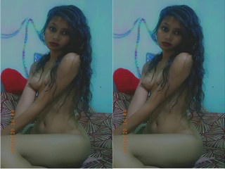 Super Cute Desi girl Making Nude Video FOr Lover